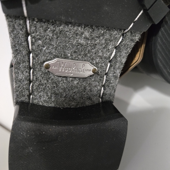 WOOLRICH-New With Tags! Red And Black Plaid Waterproof Wool Ankle Boots. Size 8 - Picture 6 of 11